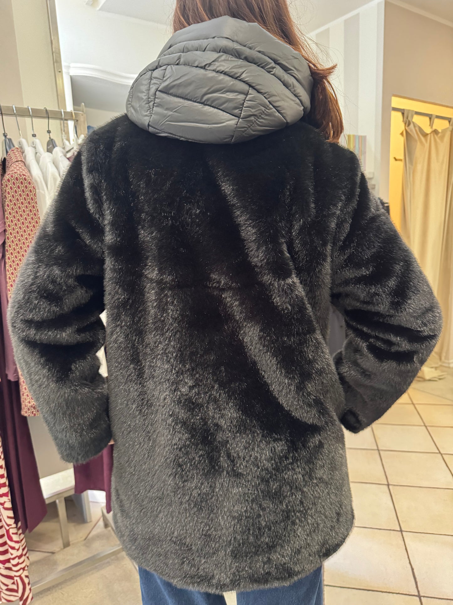 Cappotto in ecopelliccia Artigli