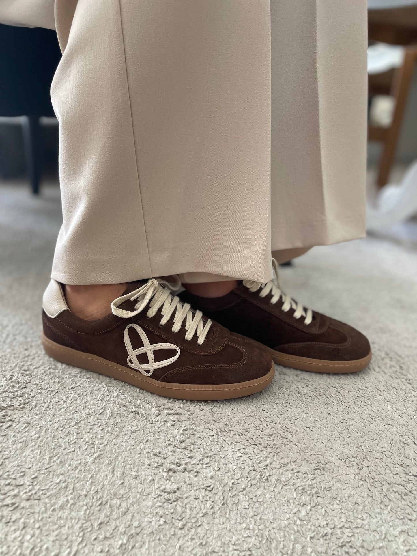 Sneakers con Dettaglio - Ovyè