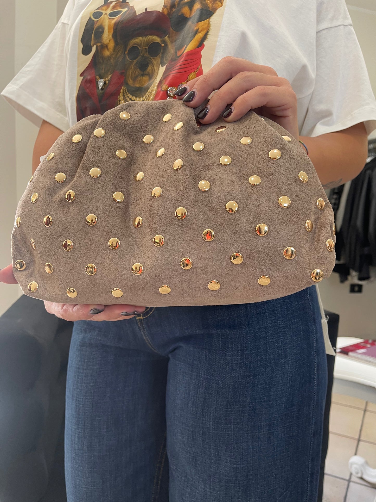 Borsa Clutch Scamosciata con Borchiette