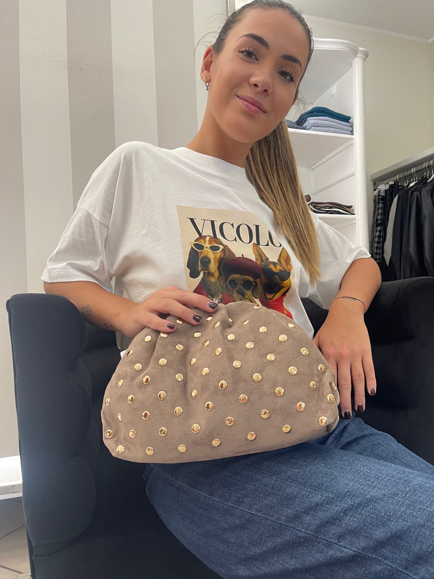 Borsa Clutch Scamosciata con Borchiette