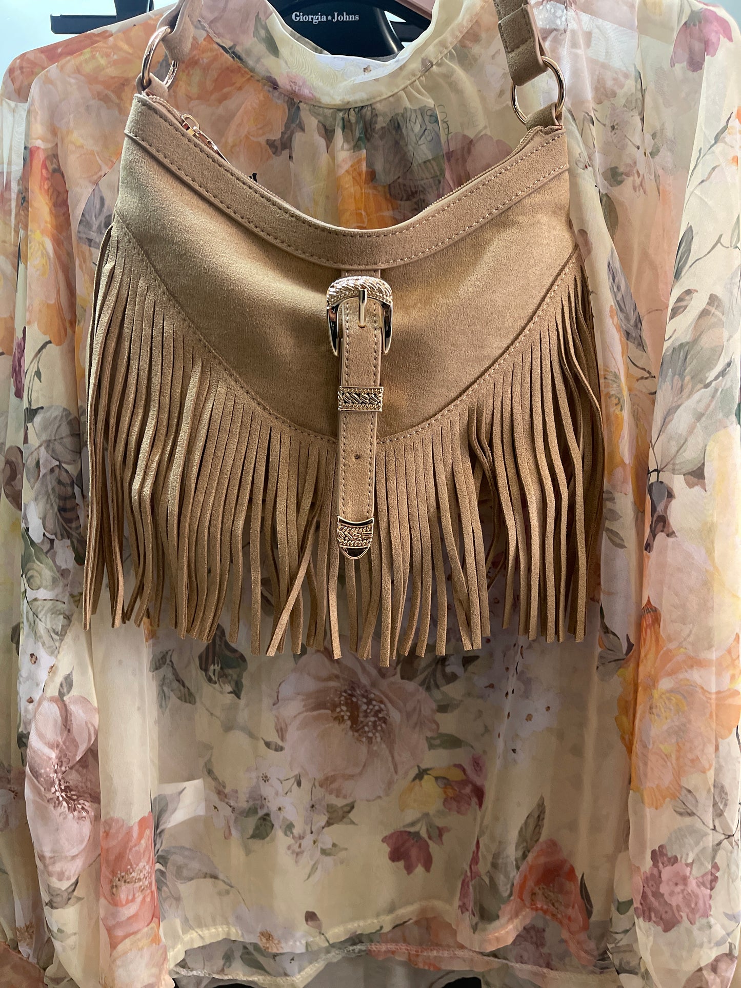 Borsa con frange e fibia Miss Love