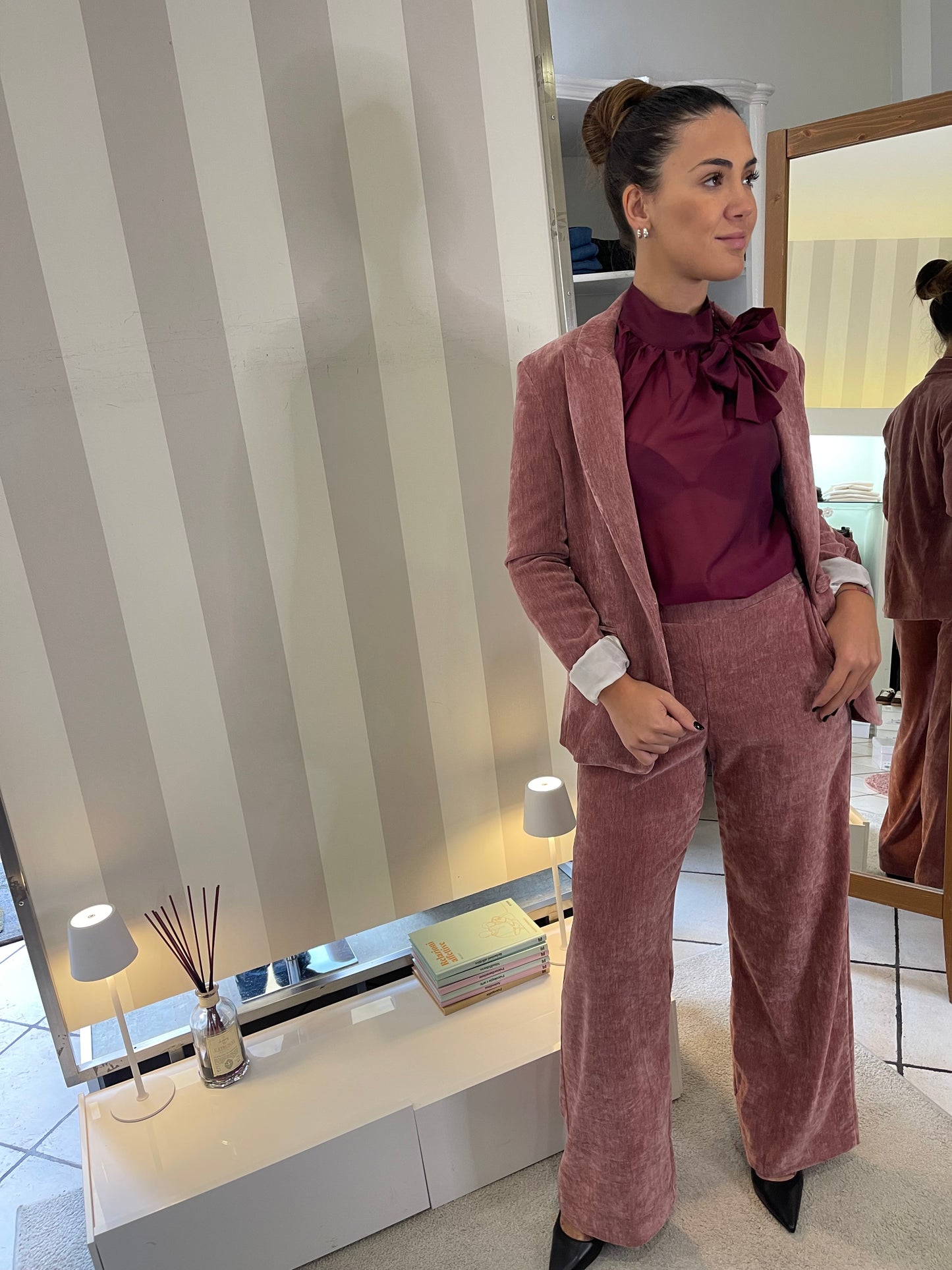 Completo in Velluto - Kontatto