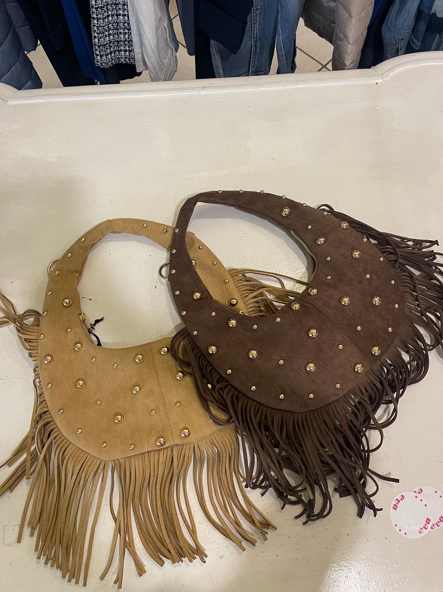 Borsa mezza luna con borchie Oro Miss Love