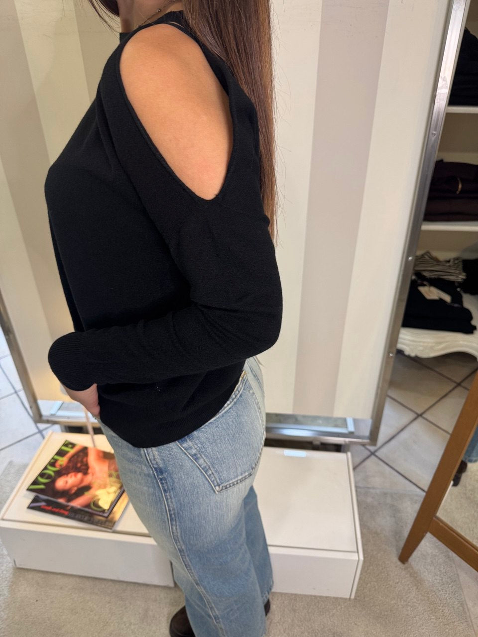 Maglia Vicolo con cut out sulle spalle