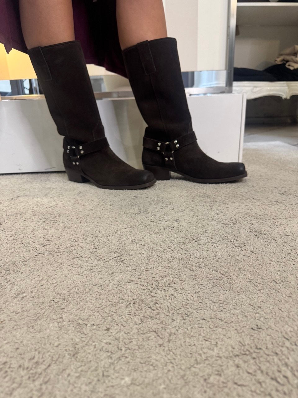 Stivale in camoscio con fibbia Ovyè