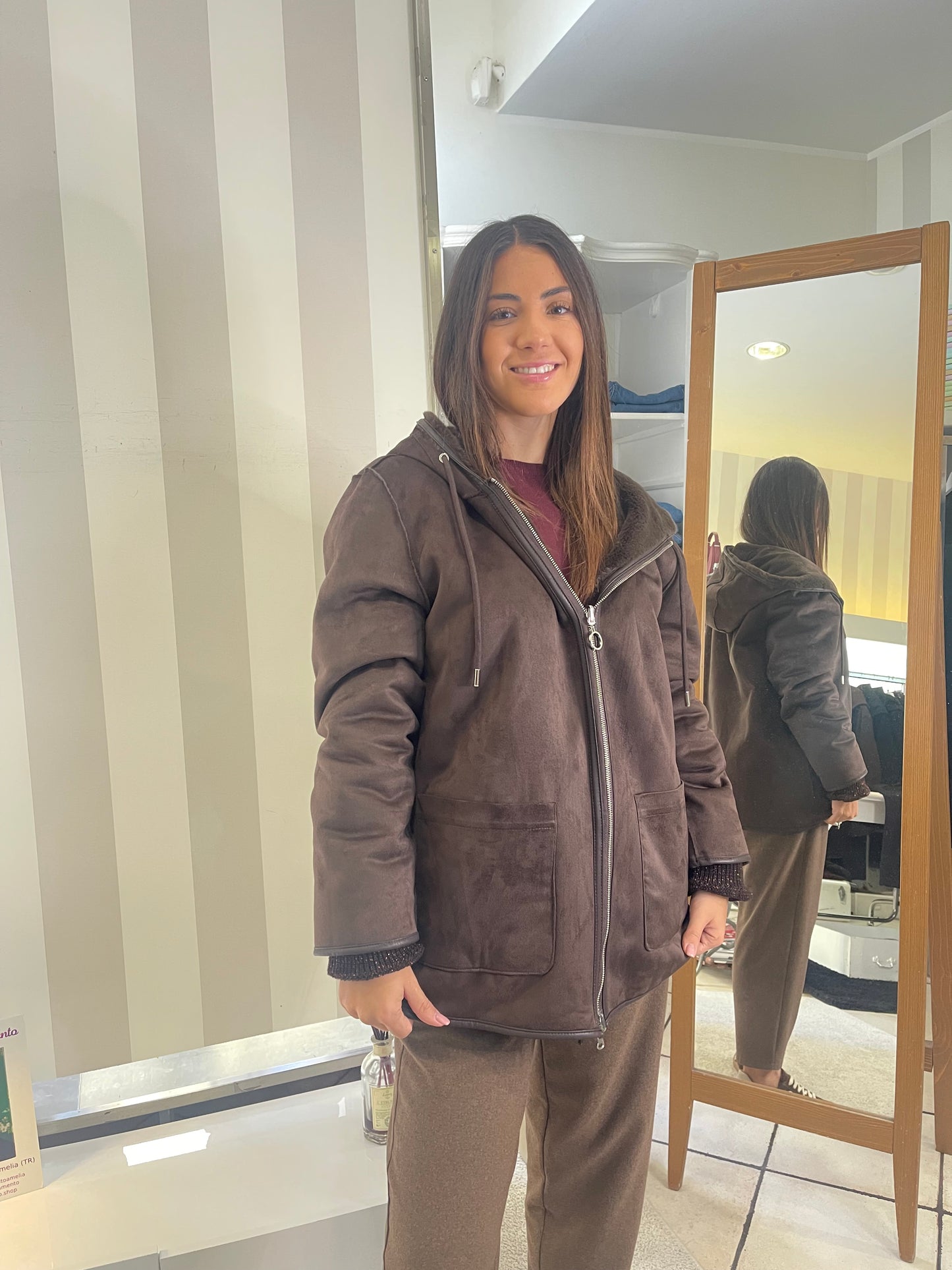 Giacca Eco montone reversibile Eco pelliccia con cappuccio Azulè