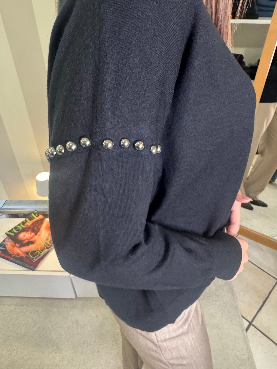 Maglia girocollo con borchiette Giorgia & Johns