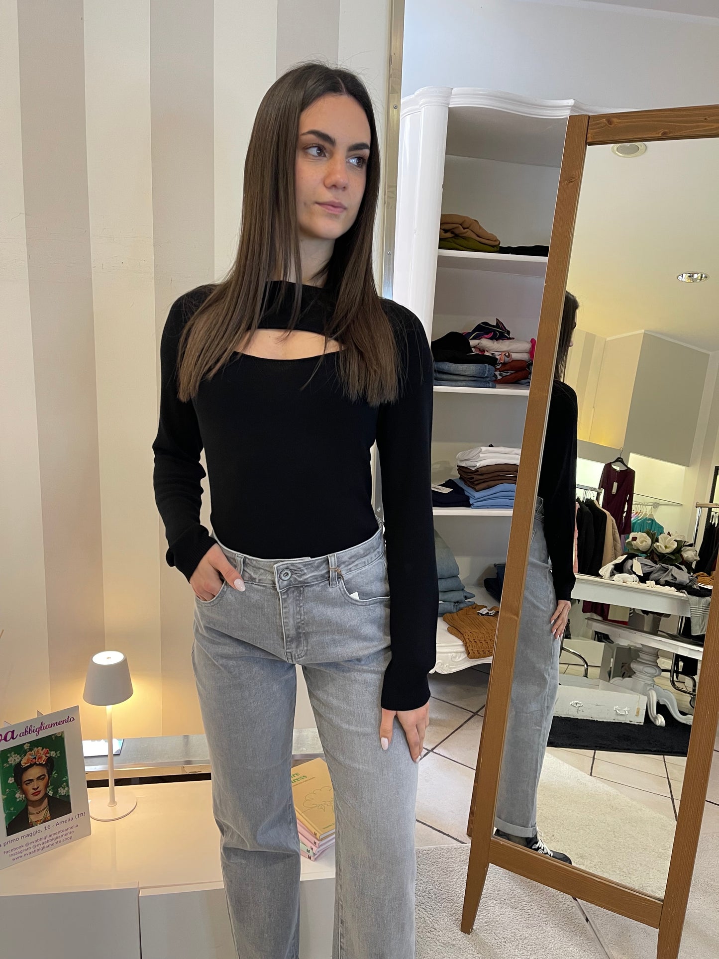 Maglia in filo cut-out Kontatto