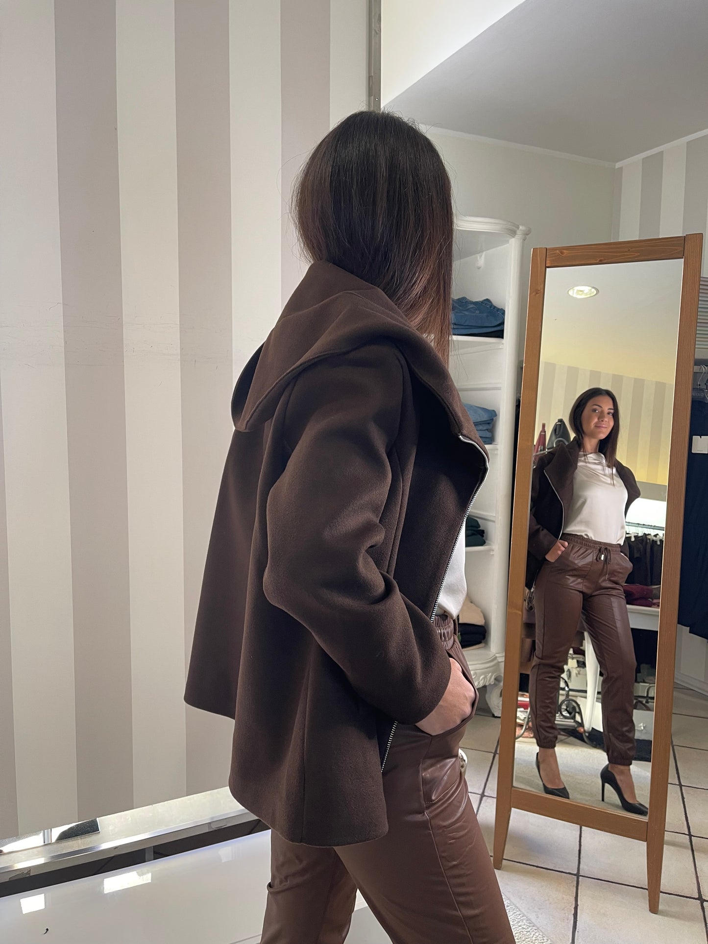 Giacca in panno con zip indomina