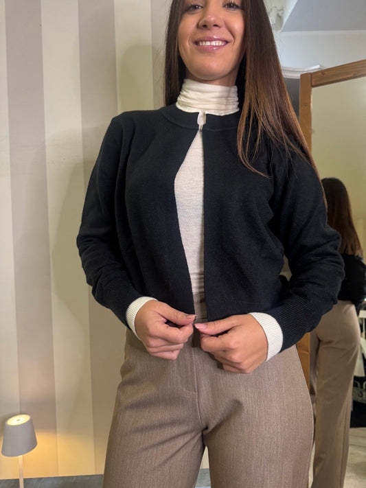 Cardigan corto girocollo Giorgia & Johns