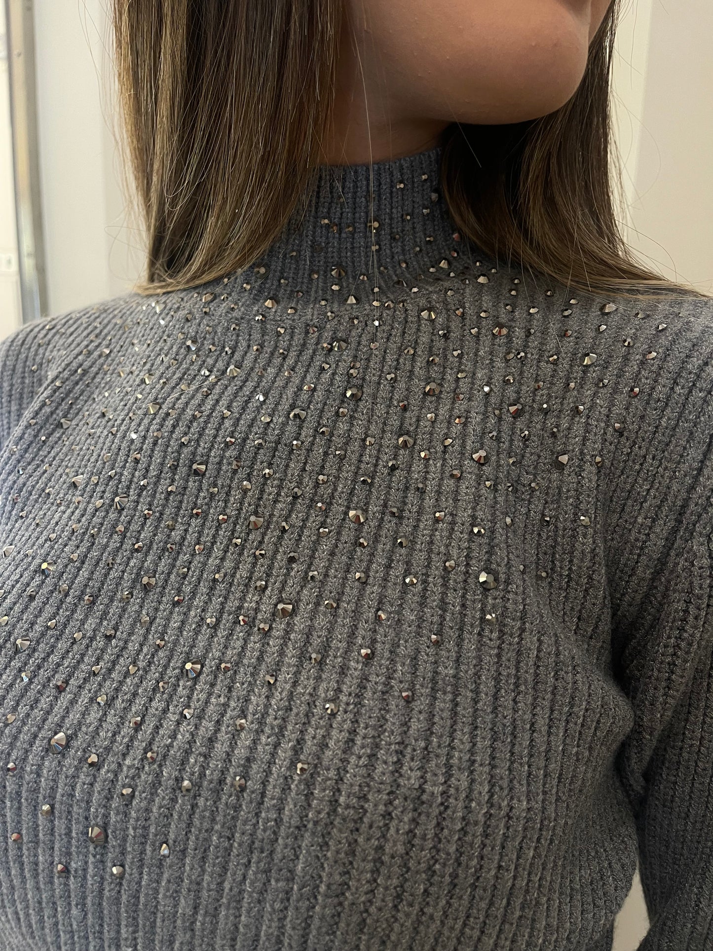 Maglia con applicazioni strass Artigli