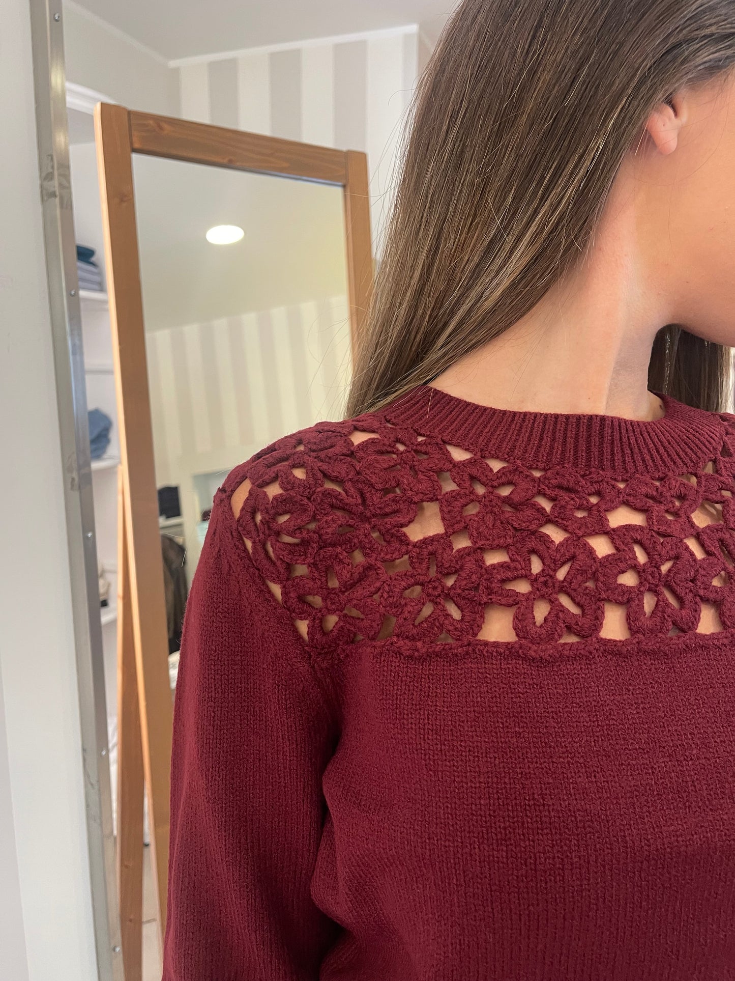 Maglia girocollo con ricamo Artigli