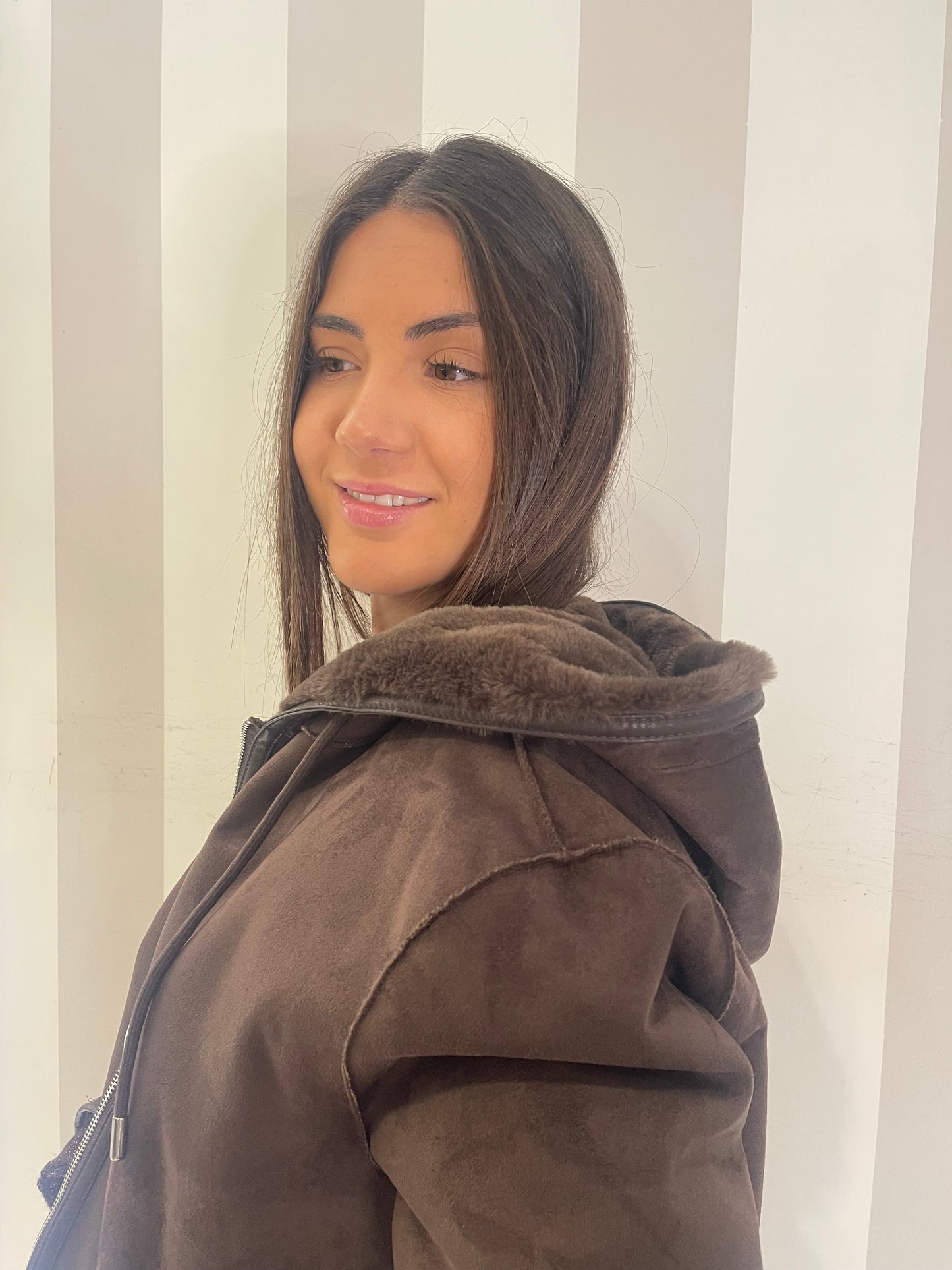 Giacca Eco montone reversibile Eco pelliccia con cappuccio Azulè