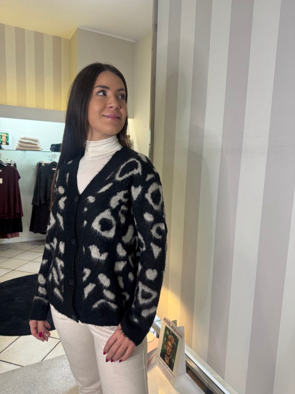 Cardigan Scollo a V Brend