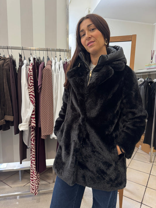 Cappotto in ecopelliccia Artigli