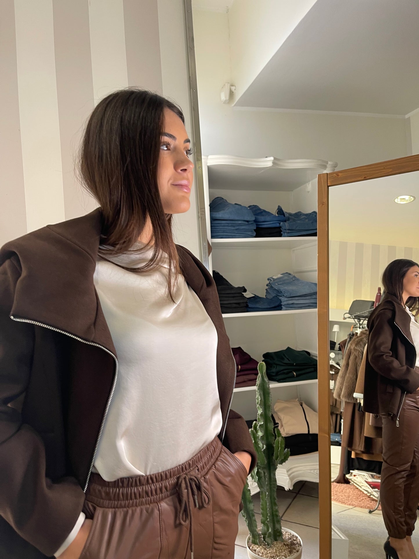 Giacca in panno con zip indomina