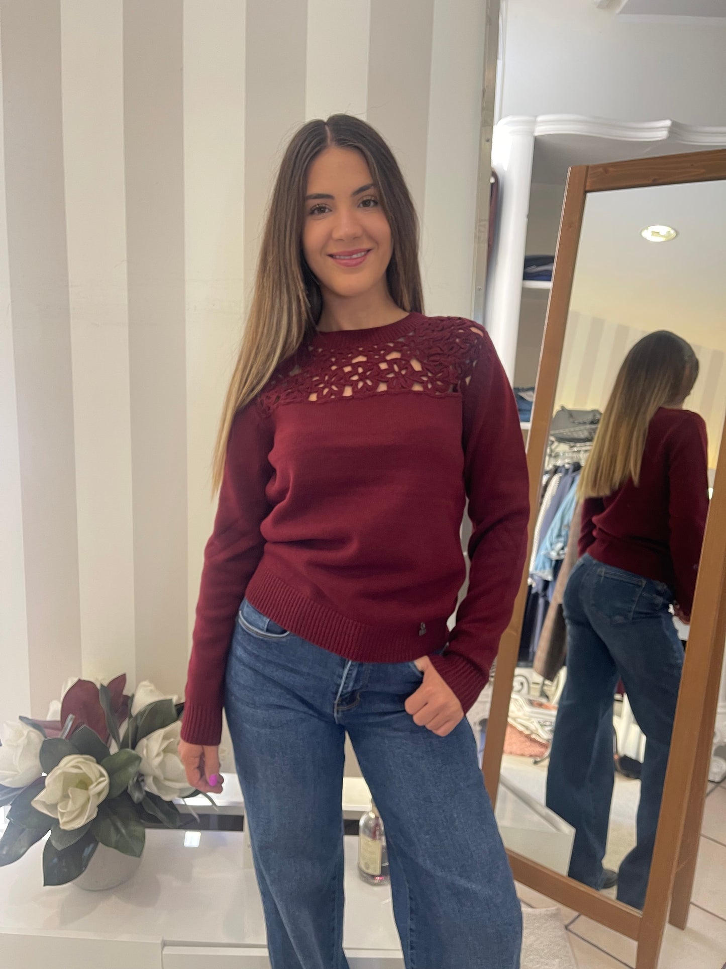 Maglia girocollo con ricamo Artigli