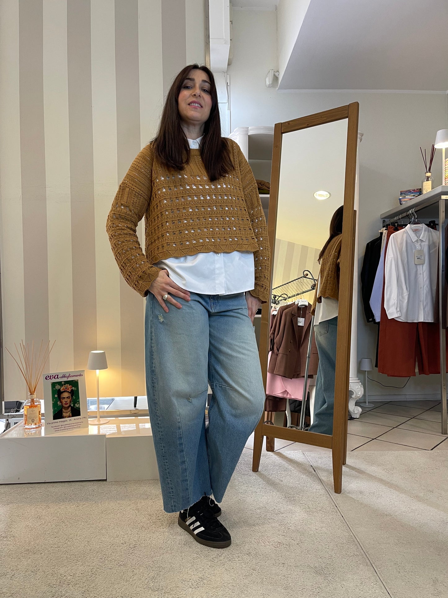 Maglia aperta dietro Kontatto