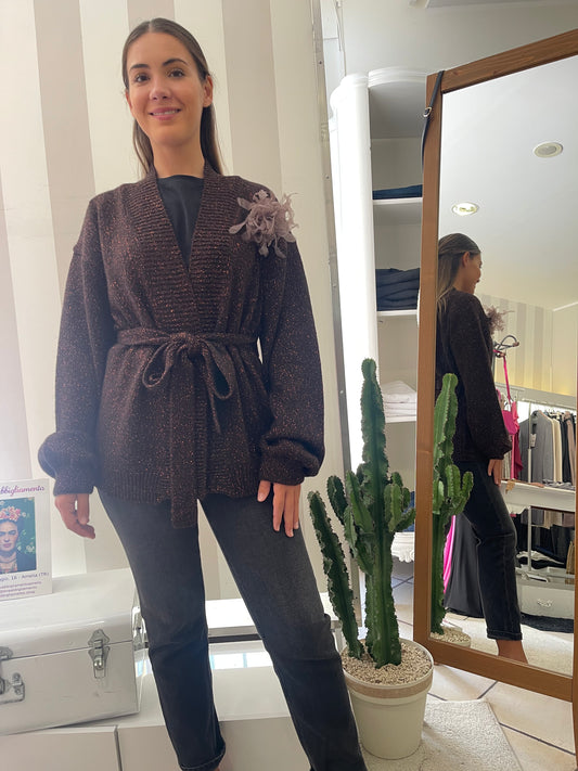 Cardigan con Cintura e Spilla - Kontatto