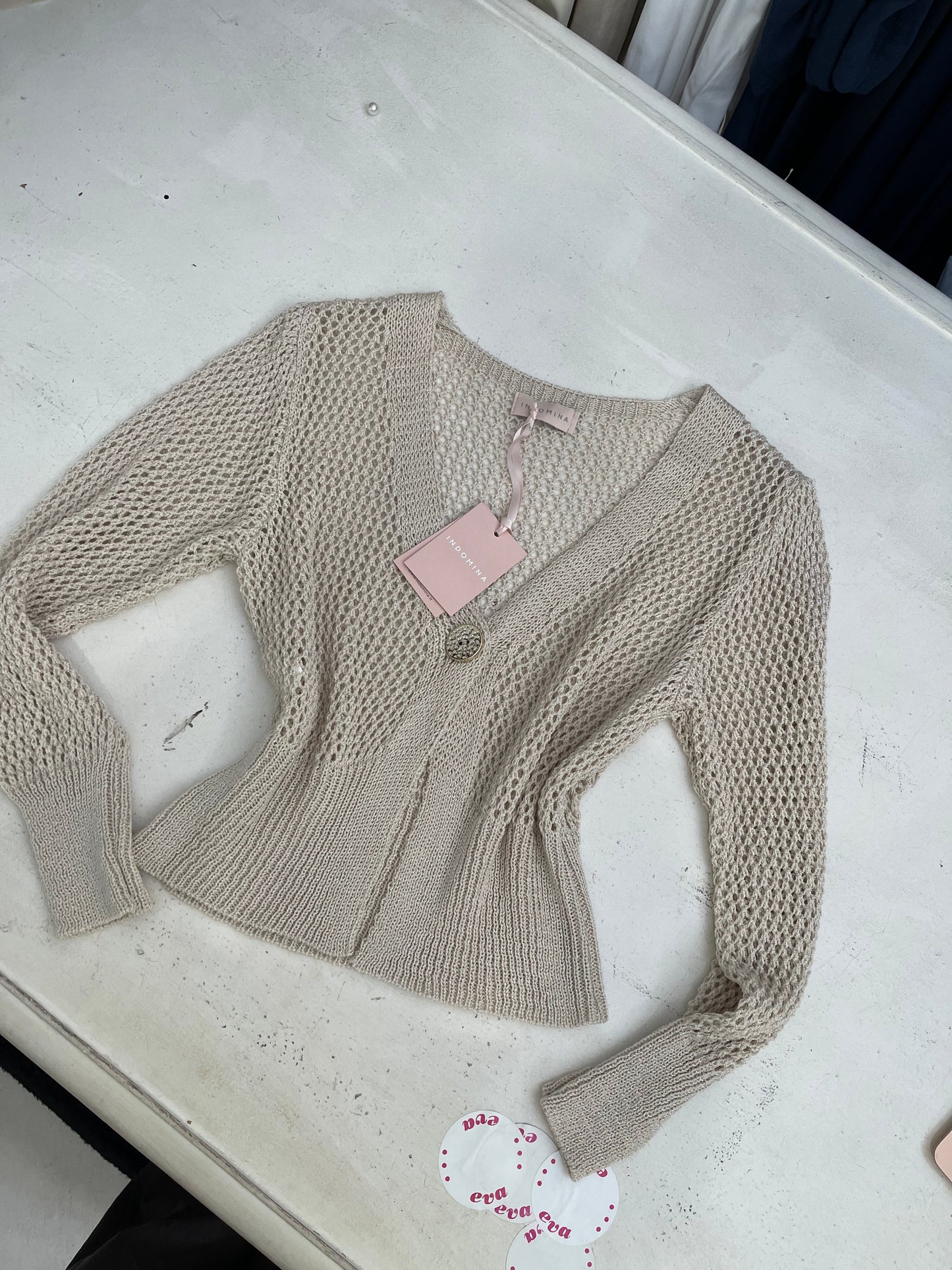 Cardigan corto bottone oro