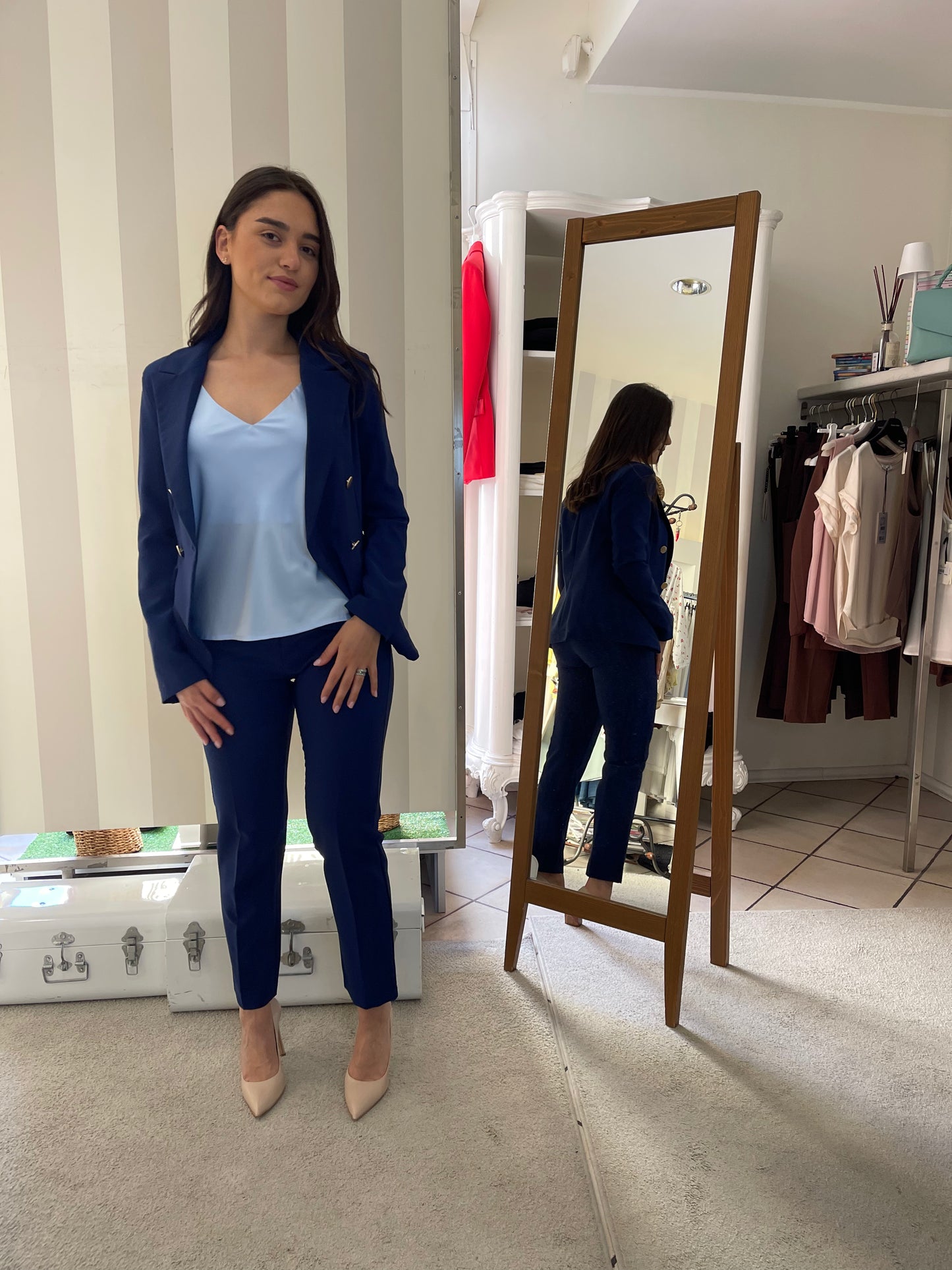 Tailleur blu indovina